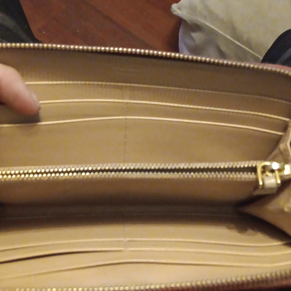 Prada Vintage Milano Zip Around Women's Rose Wallet (EUC) - Picture 4 of 14